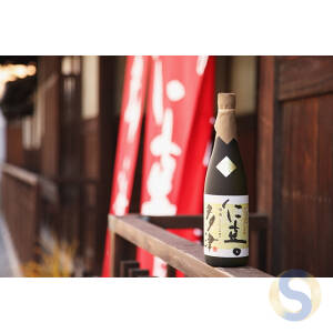 Niki Tatsu Daiginjo Sake 35 720ml